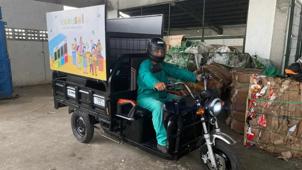 Flávio Xavier indica disponibilizar triciclos elétricos para catadores de recicláveis em Paulínia